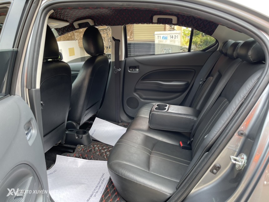 Mitsubishi Attrage 1.2CVT Premium 2021