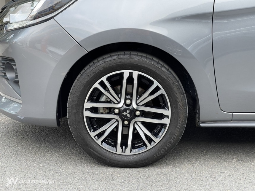 Mitsubishi Attrage 1.2CVT Premium 2021