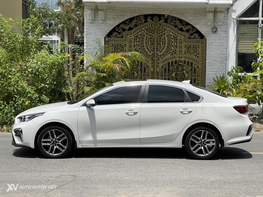 Kia Cerato 1.6AT Luxury 2020 Kia Cerato 1.6AT Luxury 2020