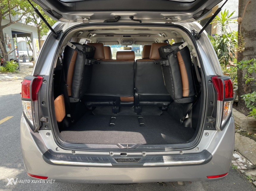 Toyota Innova 2.0G AT 2018