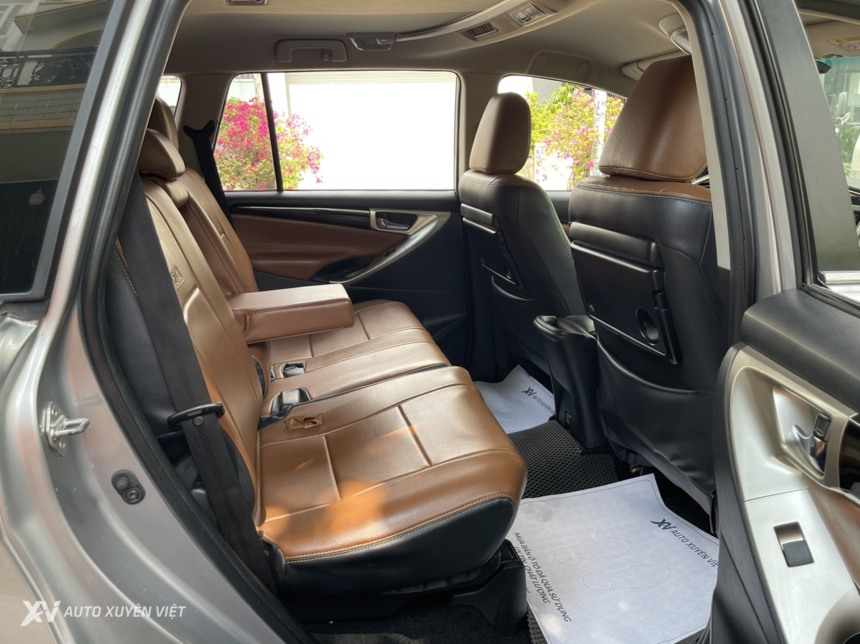 Toyota Innova 2.0G AT 2018