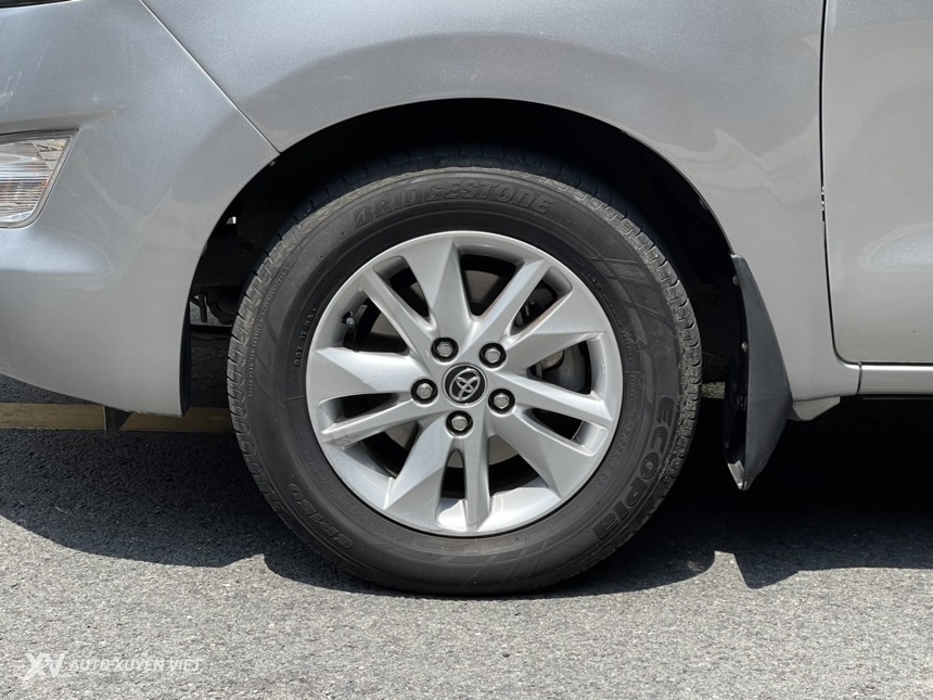 Toyota Innova 2.0G AT 2018