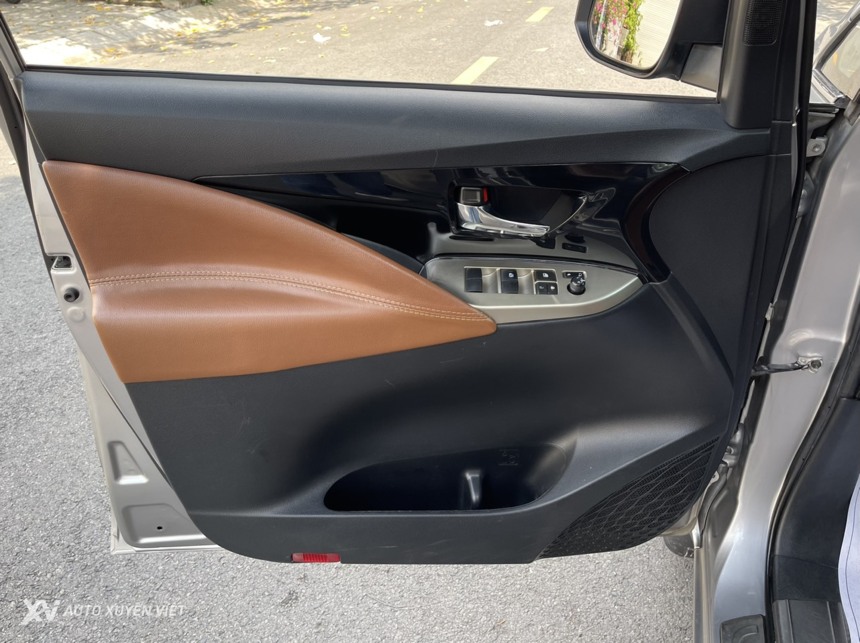 Toyota Innova 2.0G AT 2018