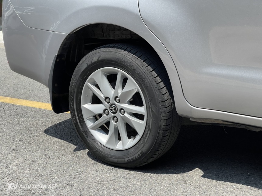 Toyota Innova 2.0G AT 2018