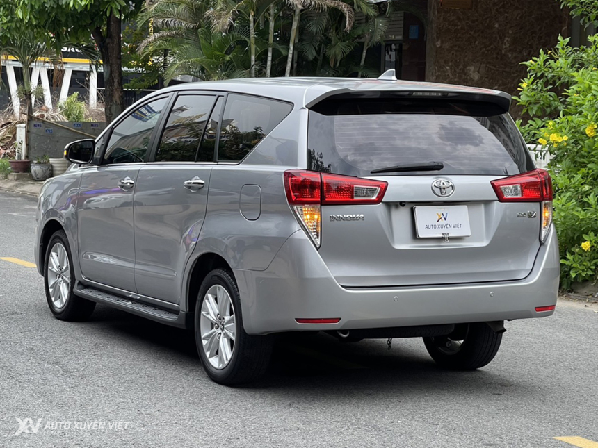 Toyota Innova 2.0V 2016 Toyota Innova 2.0V 2016