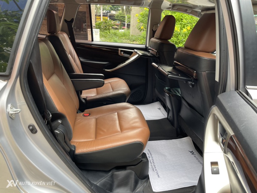 Toyota Innova 2.0V 2016 Toyota Innova 2.0V 2016