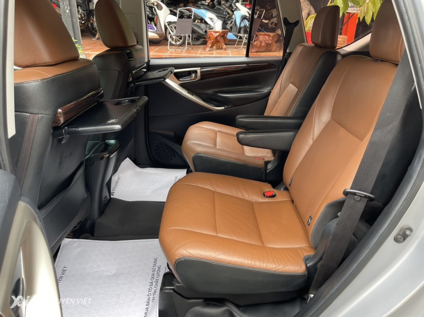 Toyota Innova 2.0V 2016 Toyota Innova 2.0V 2016