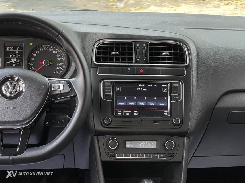 Volkswagen Polo Hatchback 1.6AT 2021 Volkswagen Polo Hatchback 1.6AT 2021