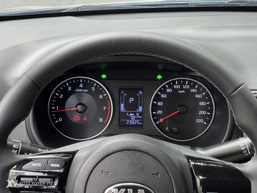 Kia Soluto 1.4AT Deluxe 2021