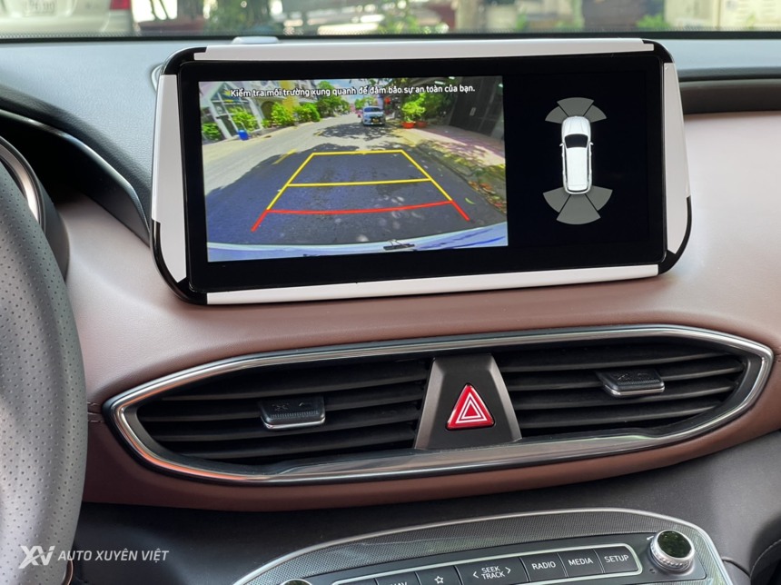 Hyundai Santafe Xăng Tiêu Chuẩn 2.5L 2022 Hyundai Santafe Xăng Tiêu Chuẩn 2.5L 2022
