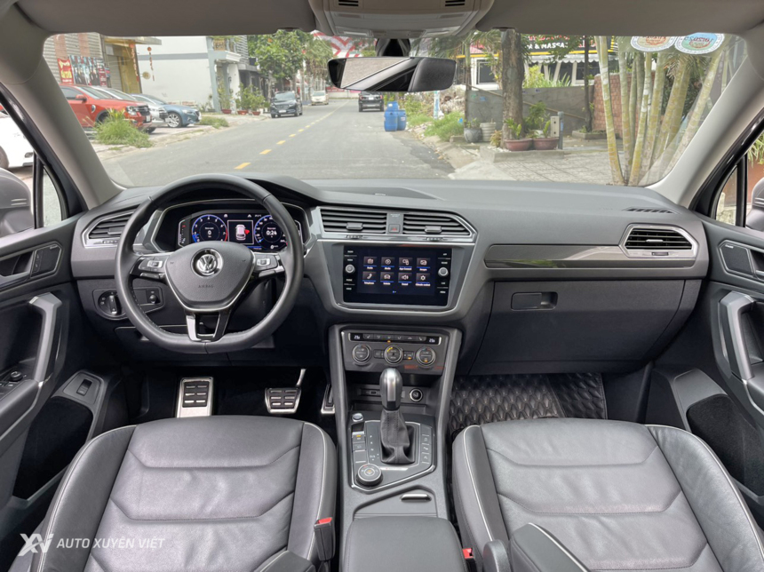 Volkswagen Tiguan Luxury S 2.0AT 4x4 2020 Volkswagen Tiguan Luxury S 2.0AT 4x4 2020