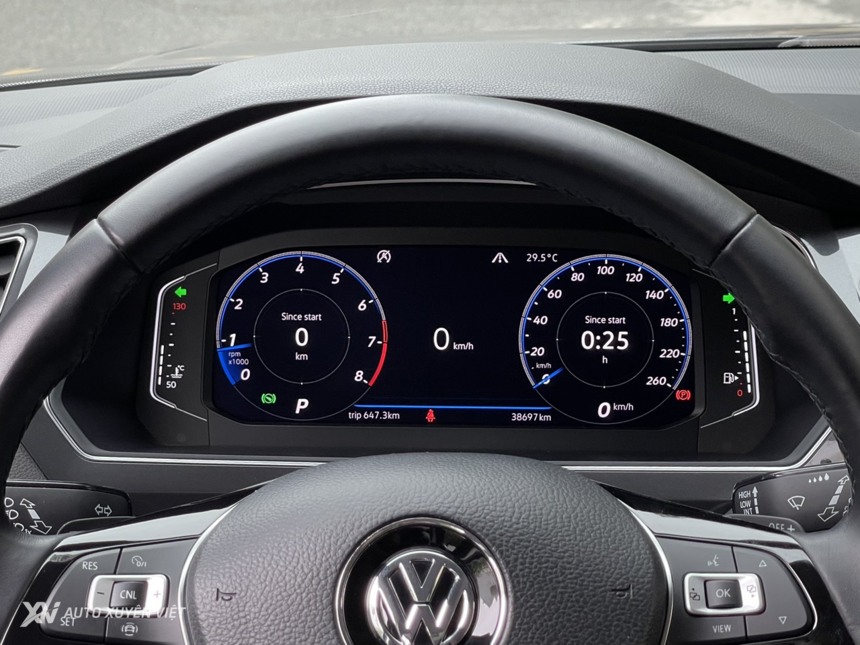 Volkswagen Tiguan Luxury S 2.0AT 4x4 2020 Volkswagen Tiguan Luxury S 2.0AT 4x4 2020