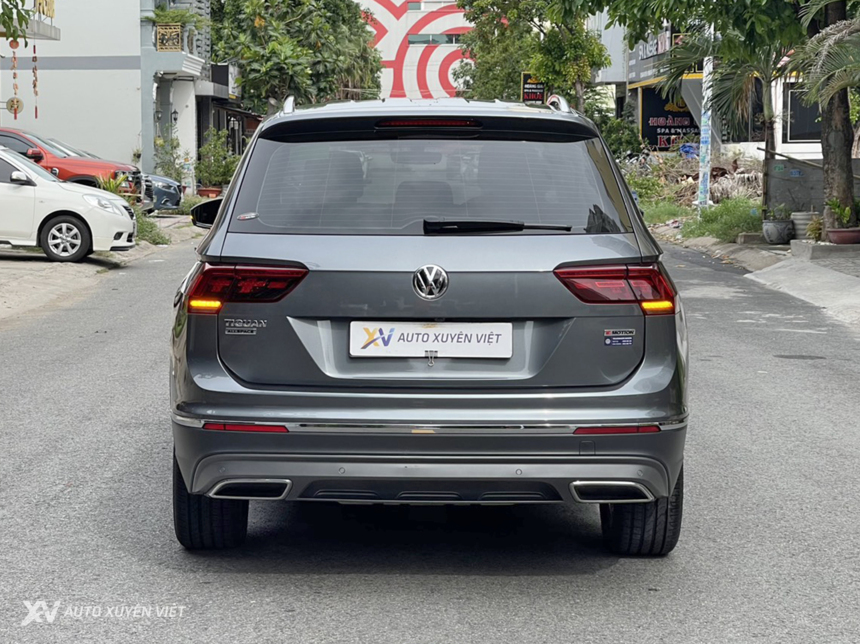 Volkswagen Tiguan Luxury S 2.0AT 4x4 2020 Volkswagen Tiguan Luxury S 2.0AT 4x4 2020