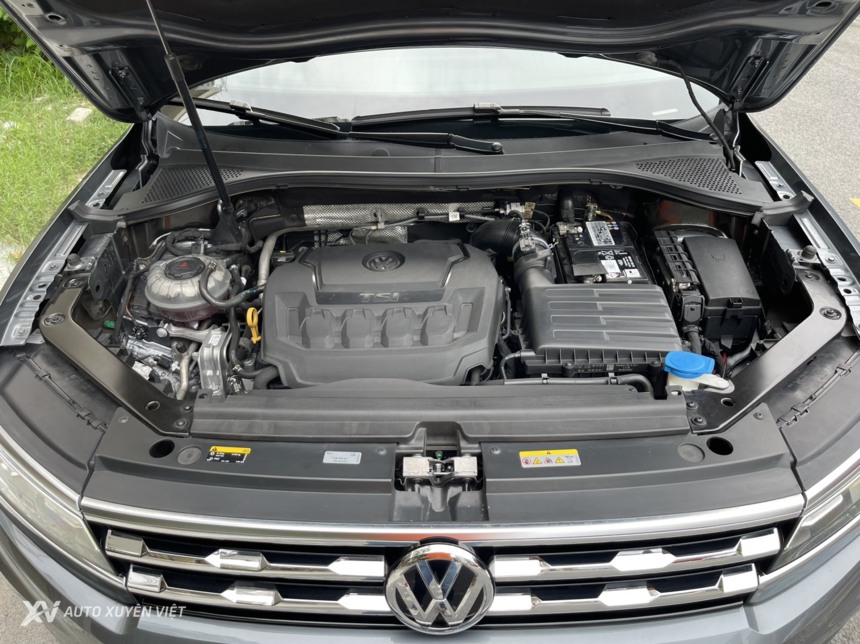 Volkswagen Tiguan Luxury S 2.0AT 4x4 2020 Volkswagen Tiguan Luxury S 2.0AT 4x4 2020