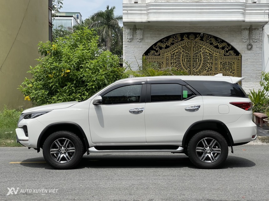 Toyota Fortuner G MT 2023 Máy Dầu Toyota Fortuner G MT 2023 Máy Dầu