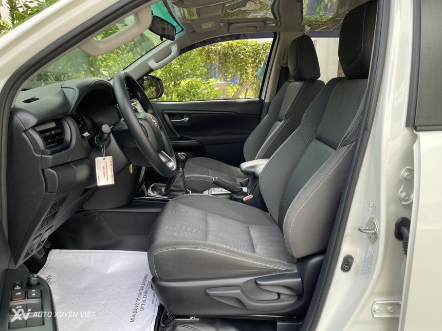 Toyota Fortuner G MT 2023 Máy Dầu Toyota Fortuner G MT 2023 Máy Dầu