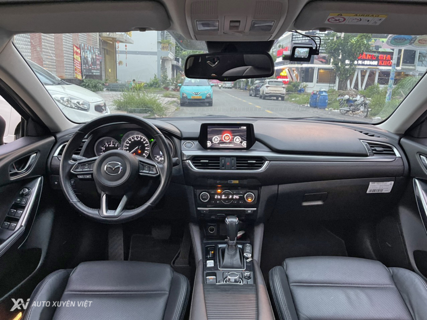 Mazda 6 2.0AT Premium 2018