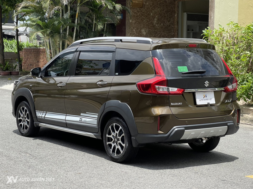 Suzuki XL7 1.5AT 2022