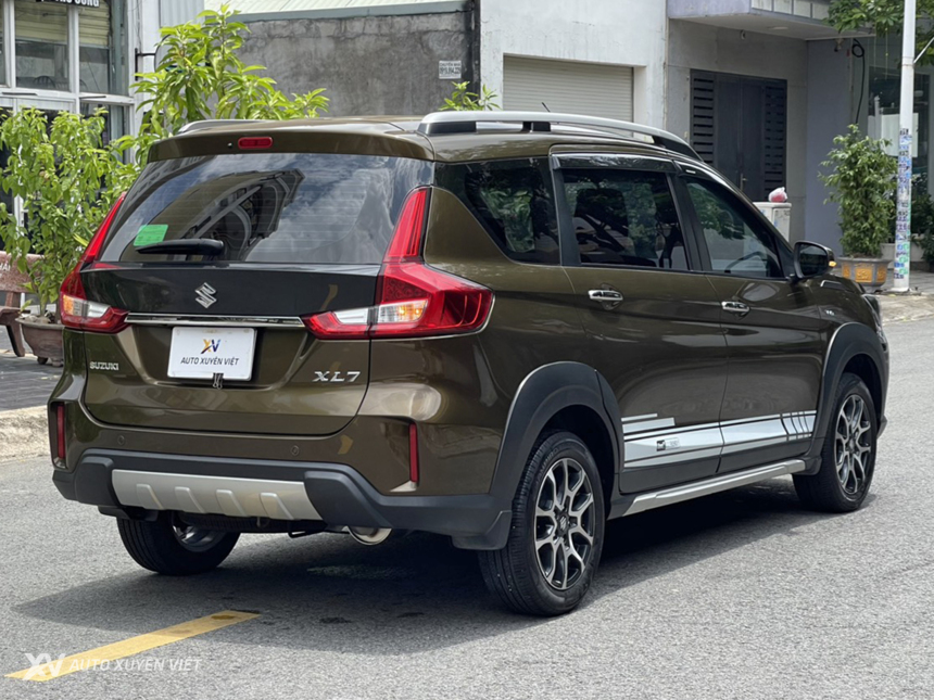 Suzuki XL7 1.5AT 2022