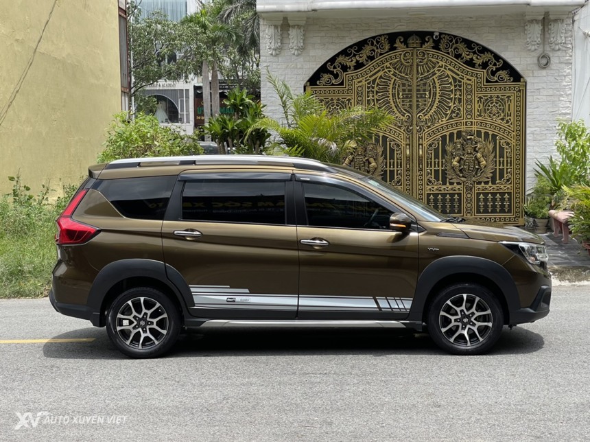 Suzuki XL7 1.5AT 2022