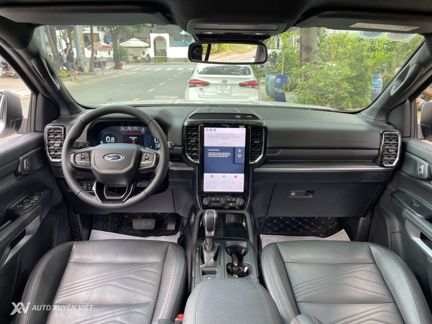 Ford Everest Titanium 4x2AT 2023 Ford Everest Titanium 4x2AT 2023