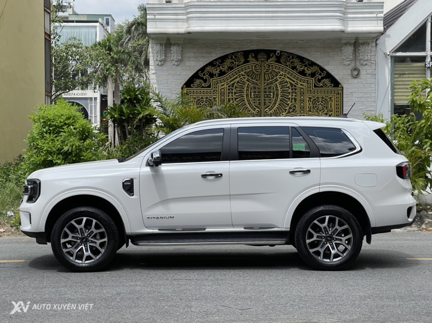 Ford Everest Titanium 4x2AT 2023 Ford Everest Titanium 4x2AT 2023