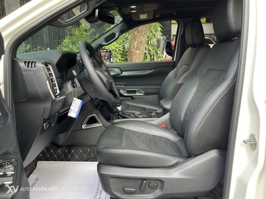 Ford Everest Titanium 4x2AT 2023 Ford Everest Titanium 4x2AT 2023