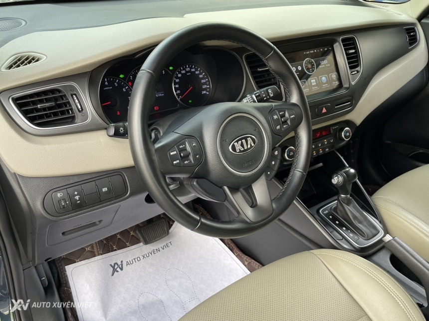 Kia Rondo 2.0 GAT Deluxe 2020