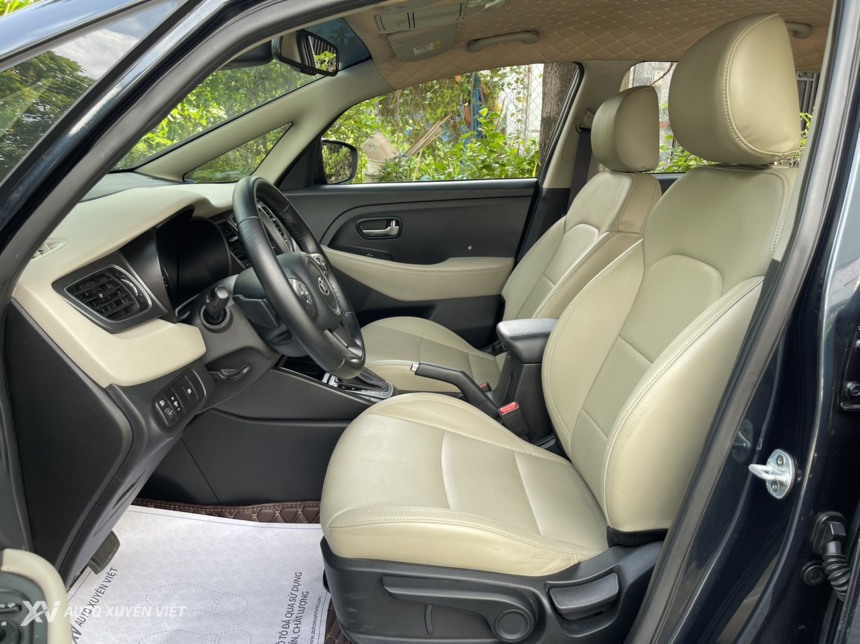 Kia Rondo 2.0 GAT Deluxe 2020