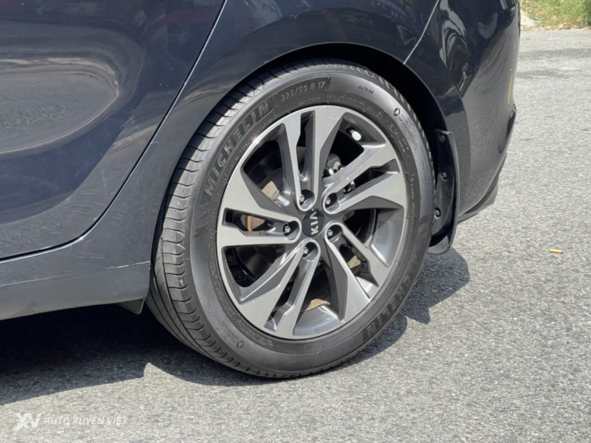 Kia Rondo 2.0 GAT Deluxe 2020