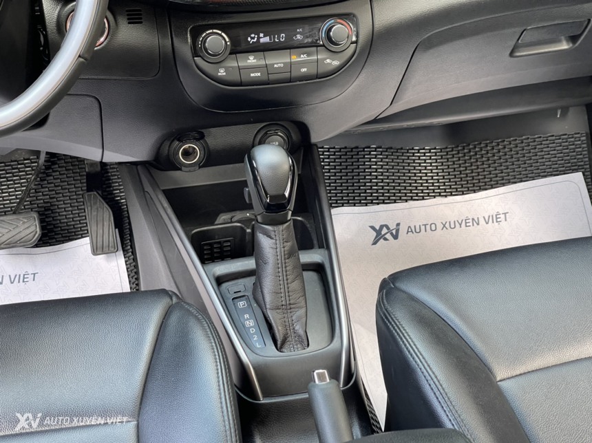 Suzuki XL7 1.5AT 2022