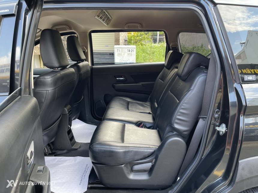 Suzuki XL7 1.5AT 2022