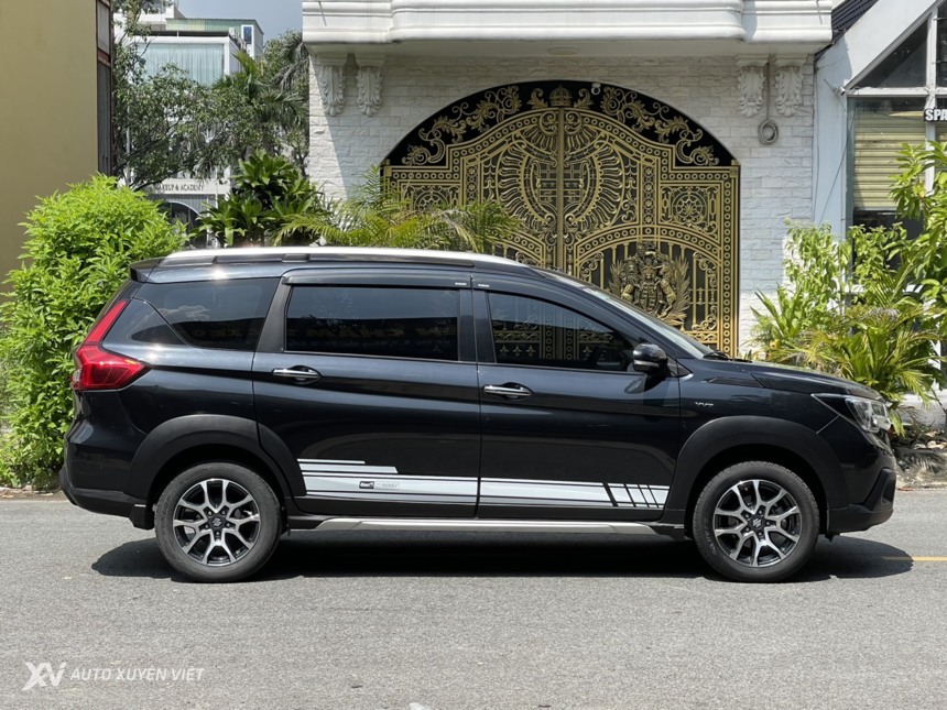 Suzuki XL7 1.5AT 2022
