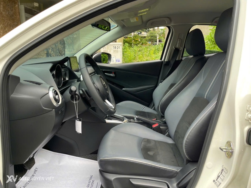 Mazda 2 Sport Luxury 1.5AT 2023 Mazda 2 Sport Luxury 1.5AT 2023