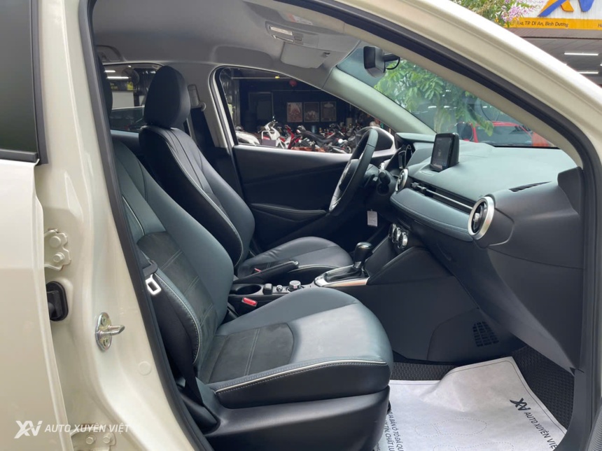 Mazda 2 Sport Luxury 1.5AT 2023 Mazda 2 Sport Luxury 1.5AT 2023