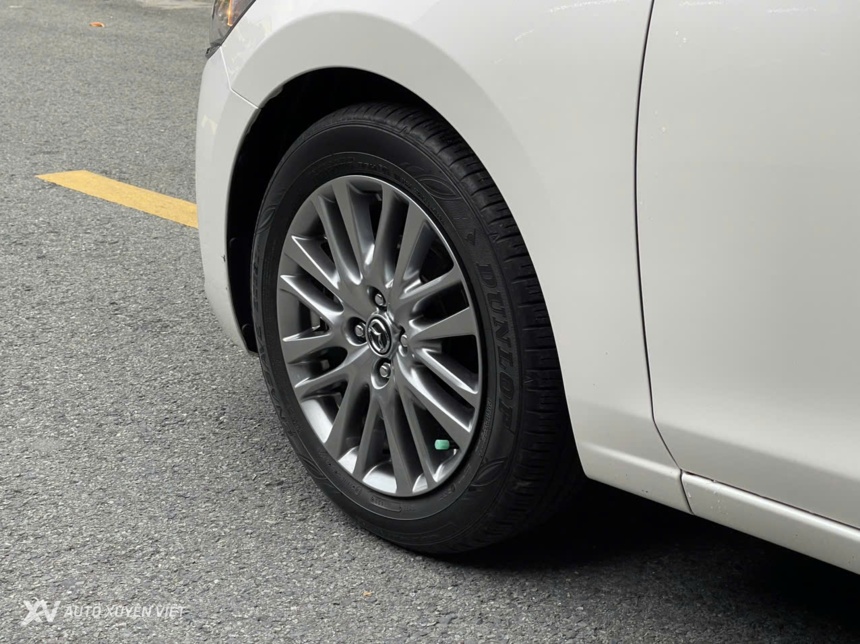 Mazda 2 Sport Luxury 1.5AT 2023 Mazda 2 Sport Luxury 1.5AT 2023