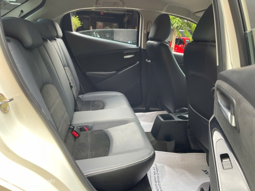 Mazda 2 Sport Luxury 1.5AT 2023 Mazda 2 Sport Luxury 1.5AT 2023