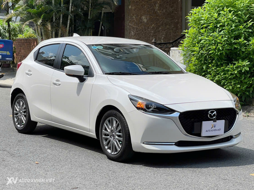 Mazda 2 Sport Luxury 1.5AT 2023 Mazda 2 Sport Luxury 1.5AT 2023