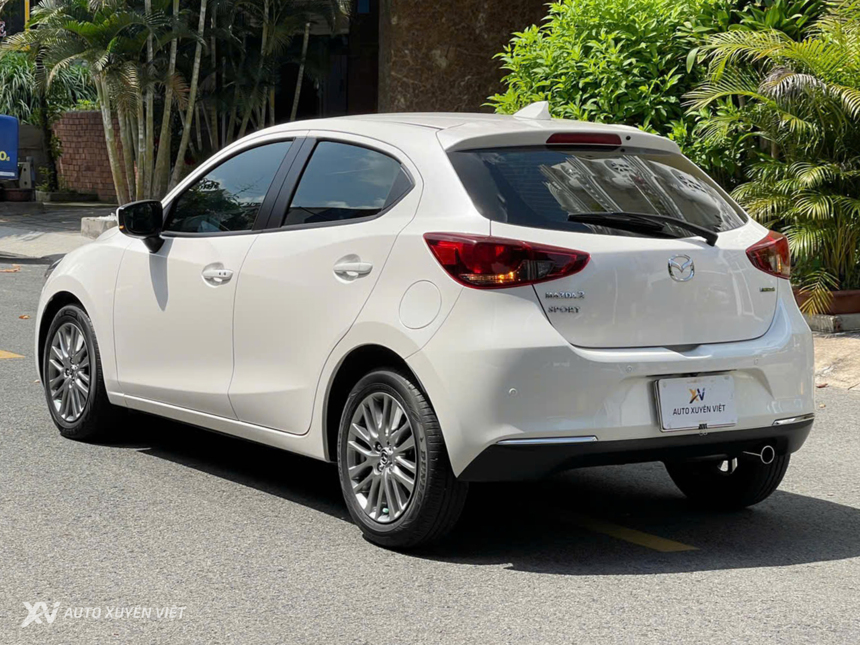 Mazda 2 Sport Luxury 1.5AT 2023 Mazda 2 Sport Luxury 1.5AT 2023
