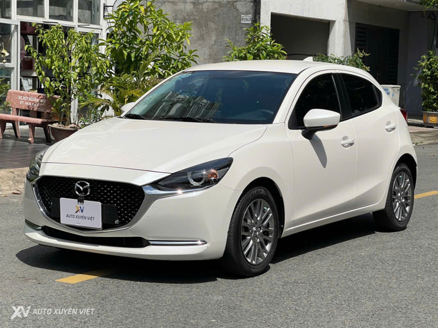 Mazda 2 Sport Luxury 1.5AT 2023 Mazda 2 Sport Luxury 1.5AT 2023