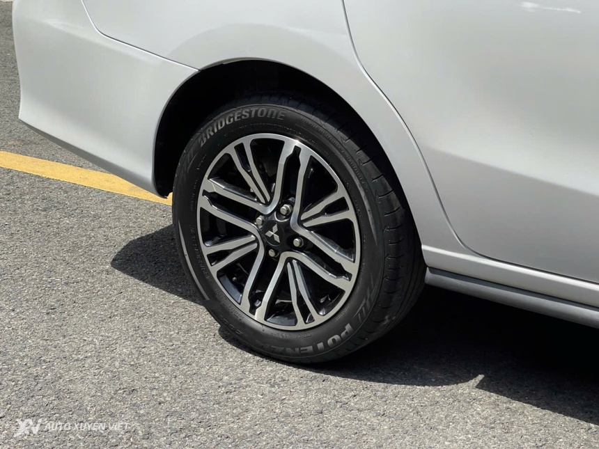 Mitsubishi Attrage 1.2MT 2021