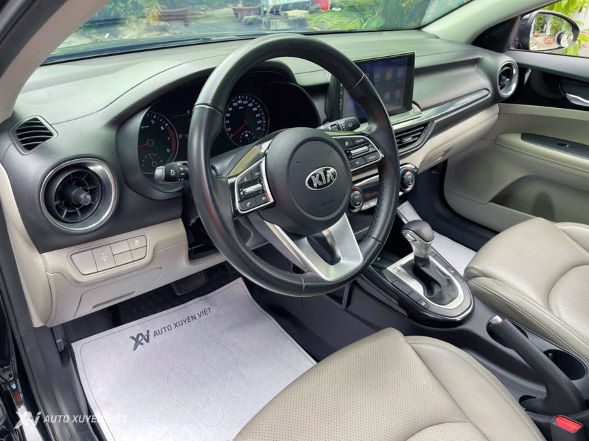 Kia Cerato 1.6AT Luxury 2021 Kia Cerato 1.6AT Luxury 2021