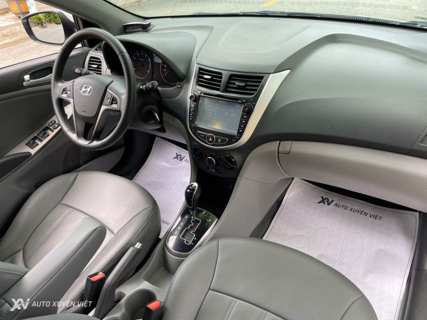 Hyundai Accent Blue Hatchback 2015 Hyundai Accent Blue Hatchback 2015