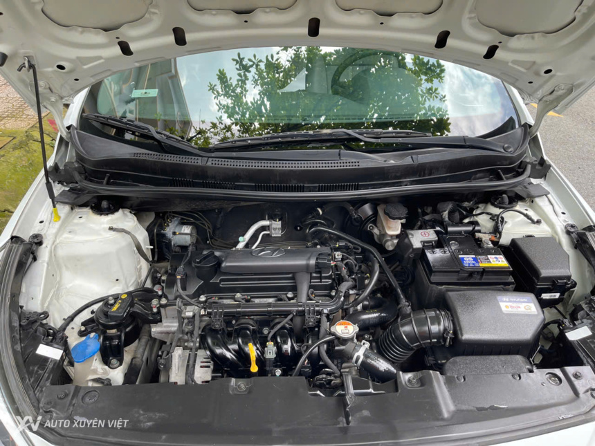 Hyundai Accent Blue Hatchback 2015 Hyundai Accent Blue Hatchback 2015