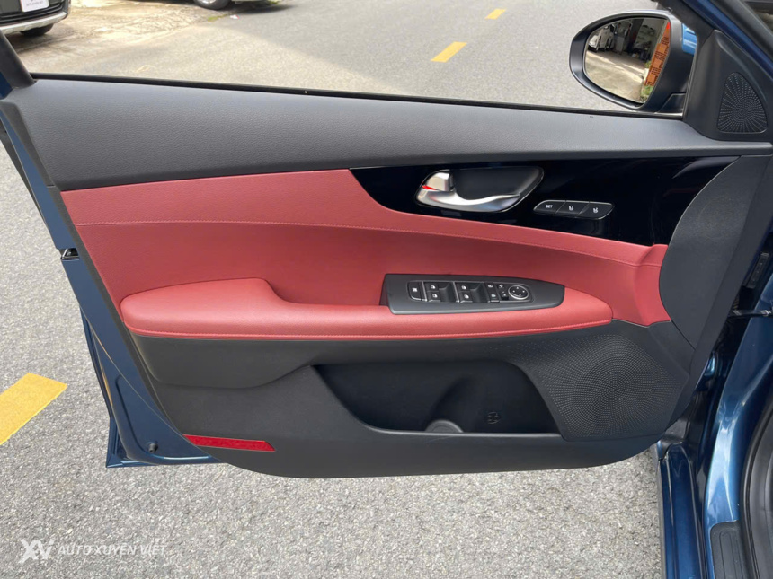 Kia K3 1.6AT Premium 2021