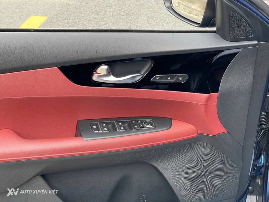 Kia K3 1.6AT Premium 2021