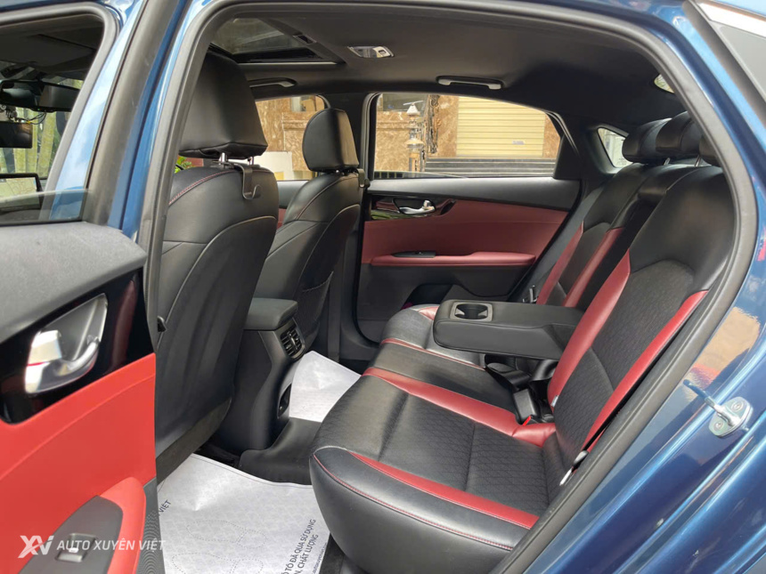 Kia K3 1.6AT Premium 2021