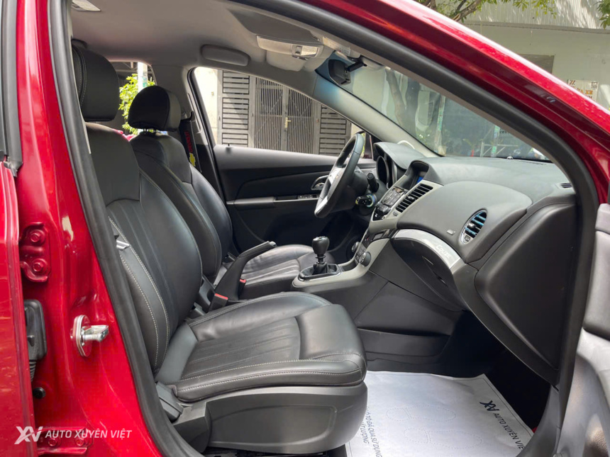 Chevrolet Cruze LT 2018 Số Sàn
