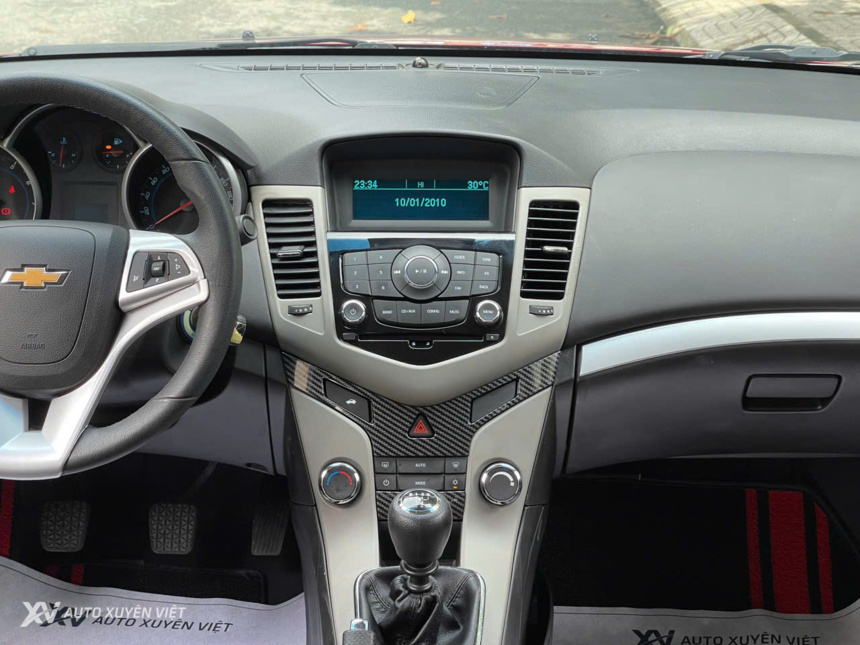 Chevrolet Cruze LT 2018 Số Sàn