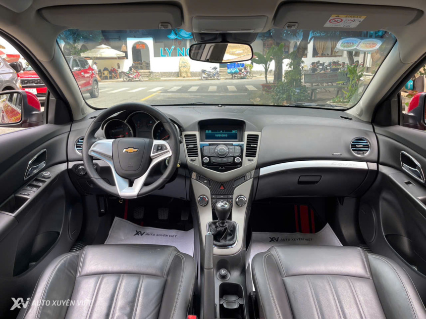 Chevrolet Cruze LT 2018 Số Sàn